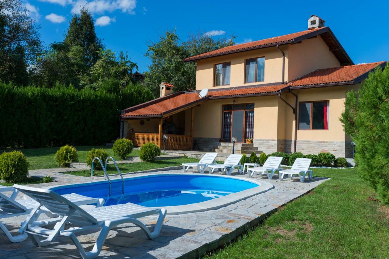 Guest House Beniart Vetrintsi Kültér fotó